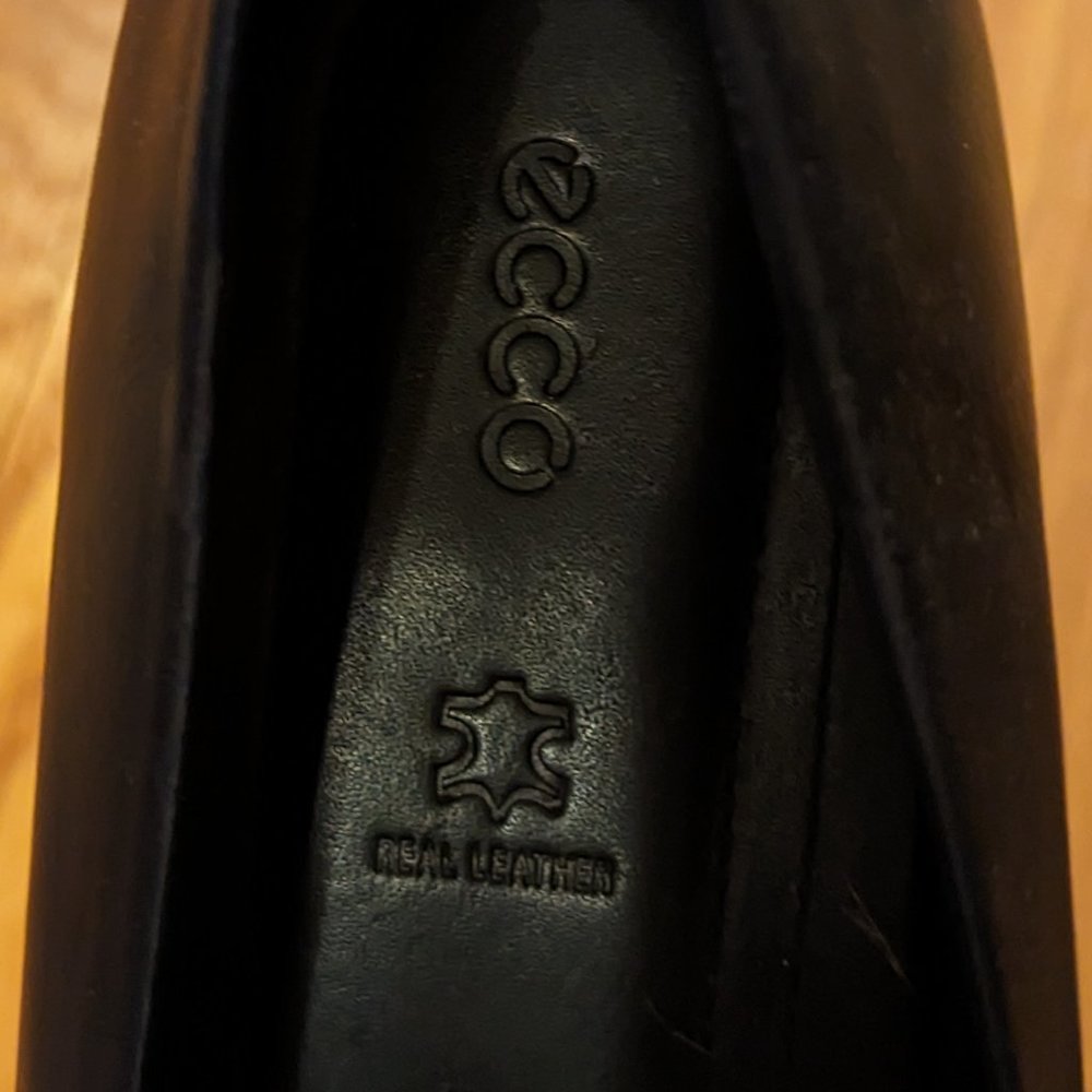 Ecco Touch Flats. Blue-black Snakeskin uppers. Women Size 41 (US 9.5) - Picture 3 of 9